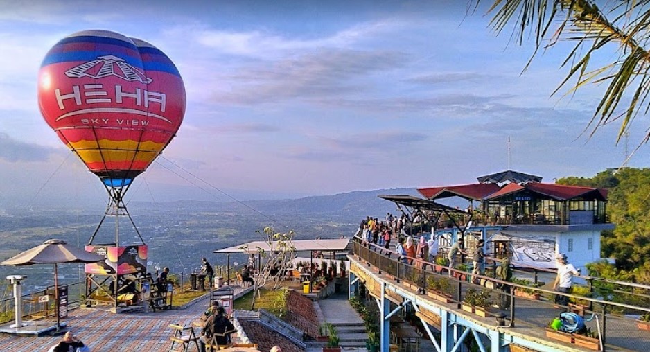 tempat wisata di gunung kidul HeHa Sky View jogja